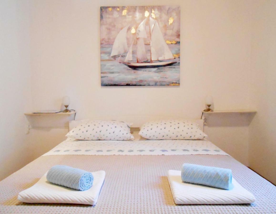 Bed & Breakfast Susovic Panzió Lastovo Kültér fotó